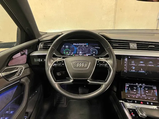 Audi e-tron 55 quattro advanced 95 kwh 360pk 2018 (origineel-nl), xh-729-d - afbeelding 37 van  71