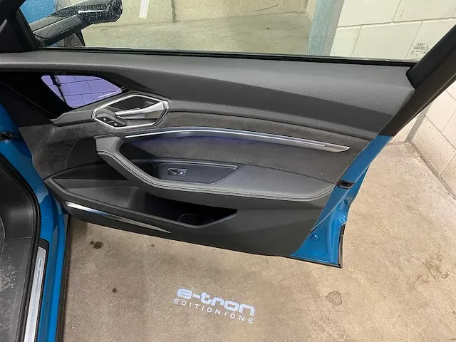 Audi e-tron 55 quattro advanced 95 kwh 360pk 2018 (origineel-nl), xh-729-d - afbeelding 48 van  71