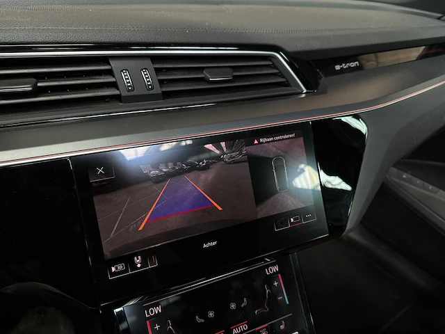 Audi e-tron 55 quattro advanced 95 kwh 360pk 2019, g-526-gr - afbeelding 24 van  50
