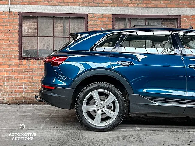 Audi e-tron 55 quattro advanced 95 kwh 360pk 2019 (origineel-nl + 1e eigenaar), zt-397-b - afbeelding 8 van  79