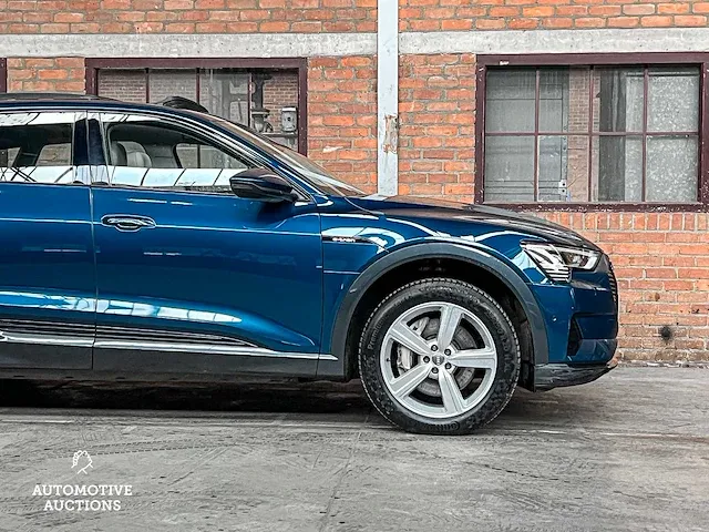 Audi e-tron 55 quattro advanced 95 kwh 360pk 2019 (origineel-nl + 1e eigenaar), zt-397-b - afbeelding 9 van  79