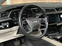 Audi e-tron 55 quattro advanced 95 kwh 360pk 2019 (origineel-nl + 1e eigenaar), zt-397-b - afbeelding 28 van  79
