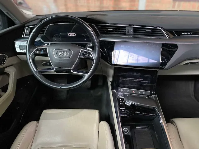 Audi e-tron 55 quattro advanced 95 kwh 360pk 2019 (origineel-nl + 1e eigenaar), zt-397-b - afbeelding 29 van  79