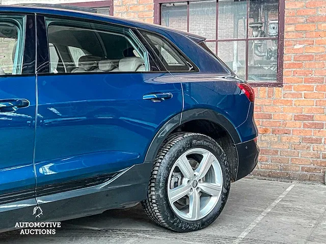 Audi e-tron 55 quattro advanced 95 kwh 360pk 2019 (origineel-nl + 1e eigenaar), zt-397-b - afbeelding 56 van  79