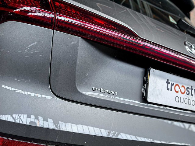 Audi e-tron 55 quattro advanced 95 kwh 360pk 2019 (origineel-nl), g-111-zl - afbeelding 7 van  48