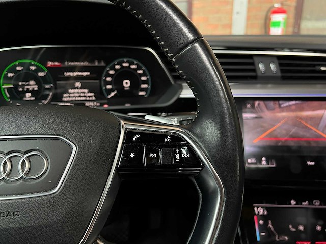 Audi e-tron 55 quattro advanced 95 kwh 360pk 2019 (origineel-nl), g-111-zl - afbeelding 18 van  48