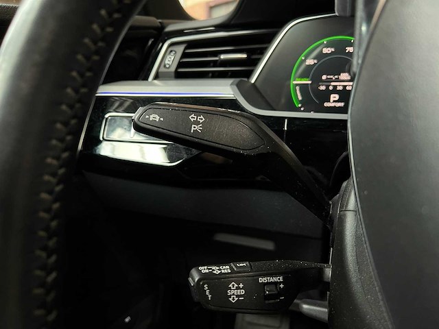 Audi e-tron 55 quattro advanced 95 kwh 360pk 2019 (origineel-nl), g-111-zl - afbeelding 19 van  48