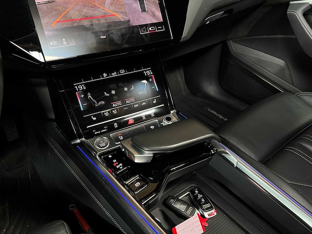 Audi e-tron 55 quattro advanced 95 kwh 360pk 2019 (origineel-nl), g-111-zl - afbeelding 22 van  48