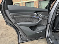 Audi e-tron 55 quattro advanced 95 kwh 360pk 2019 (origineel-nl), g-111-zl - afbeelding 31 van  48