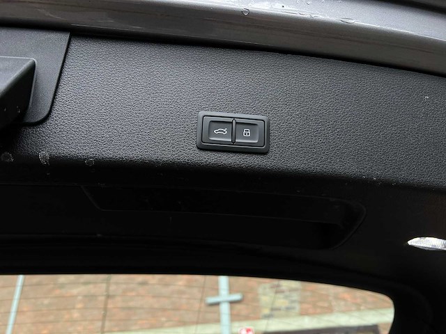 Audi e-tron 55 quattro advanced 95 kwh 360pk 2019 (origineel-nl), g-111-zl - afbeelding 33 van  48