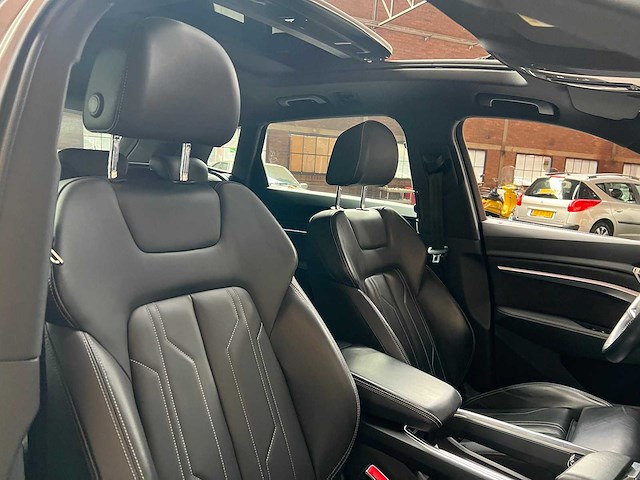 Audi e-tron 55 quattro advanced 95 kwh 360pk 2019 (origineel-nl), g-111-zl - afbeelding 38 van  48