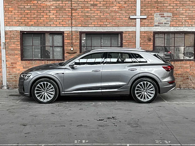 Audi e-tron 55 quattro advanced 95 kwh s-line 360pk 2019 (origineel-nl + 1e eigenaar), zg-864-x - afbeelding 9 van  47