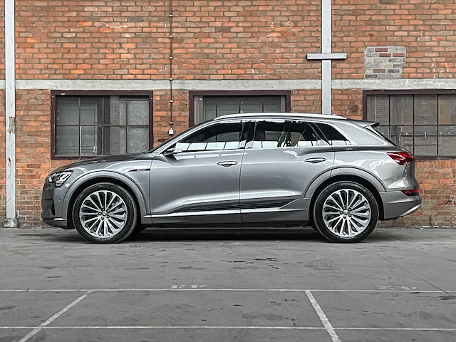 Audi e-tron 55 quattro advanced 95 kwh s-line 360pk 2019 (origineel-nl + 1e eigenaar), zg-864-x - afbeelding 10 van  47