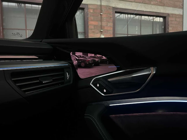 Audi e-tron 55 quattro advanced 95 kwh s-line 360pk 2019 (origineel-nl + 1e eigenaar), zg-864-x - afbeelding 22 van  47