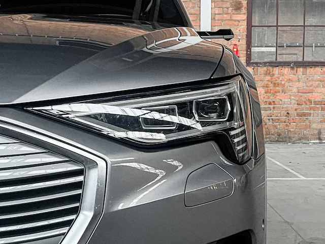 Audi e-tron 55 quattro advanced 95 kwh s-line 360pk 2019 (origineel-nl + 1e eigenaar), zg-864-x - afbeelding 43 van  47
