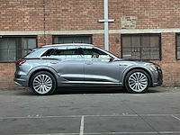 Audi e-tron 55 quattro advanced 95 kwh s-line 360pk 2019 (origineel-nl + 1e eigenaar), zg-864-x - afbeelding 47 van  47