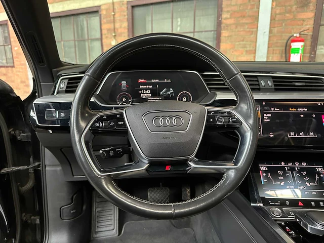 Audi e-tron 55 quattro advanced 95 kwh s-line 408pk 2019, g-443-rt - afbeelding 23 van  55