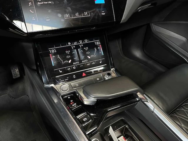 Audi e-tron 55 quattro advanced 95 kwh s-line 408pk 2019, g-443-rt - afbeelding 31 van  55