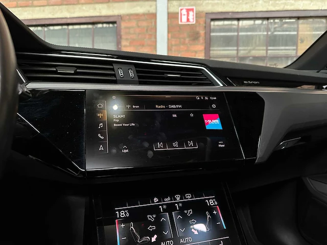 Audi e-tron 55 quattro advanced 95 kwh s-line 408pk 2019, g-443-rt - afbeelding 32 van  55