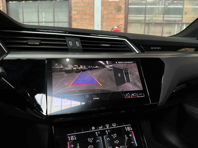 Audi e-tron 55 quattro advanced 95 kwh s-line 408pk 2019, g-443-rt - afbeelding 33 van  55