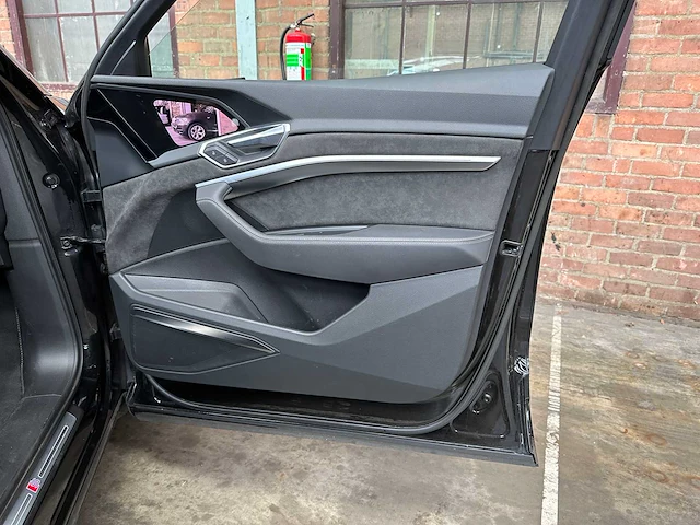 Audi e-tron 55 quattro advanced 95 kwh s-line 408pk 2019, g-443-rt - afbeelding 50 van  55