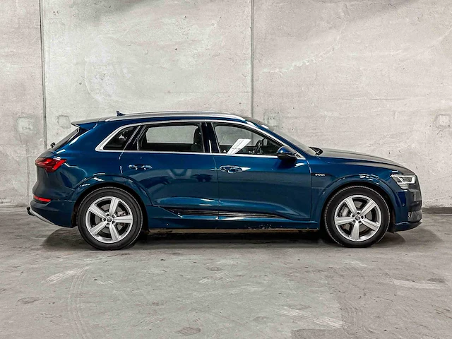 Audi e-tron 55 quattro business edition 95 kwh 408pk 2020 (origineel-nl + 1e eigenaar), j-159-vg - afbeelding 44 van  45