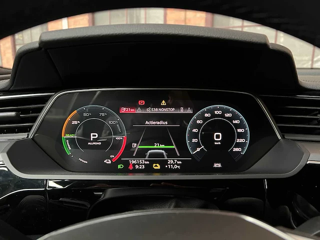 Audi e-tron 55 quattro business edition 95 kwh 408pk 2021, l-308-zt - afbeelding 19 van  47