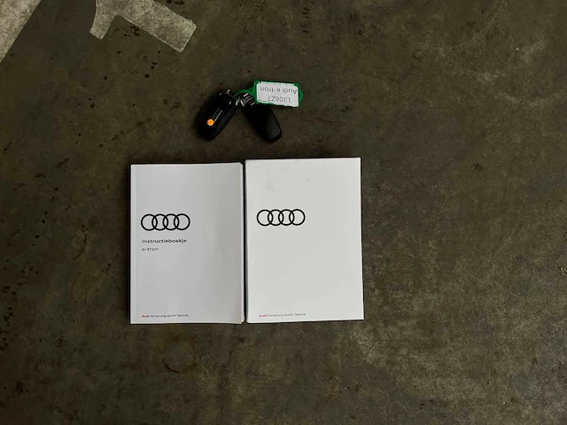 Audi e-tron 55 quattro business edition 95 kwh 408pk 2021, l-308-zt - afbeelding 42 van  47