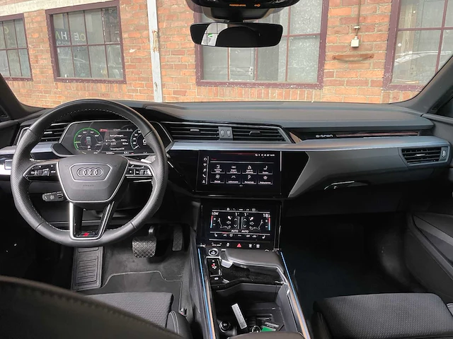 Audi e-tron 55 quattro s-edition s-line 95 kwh 408pk 2022, p-721-lb - afbeelding 11 van  48