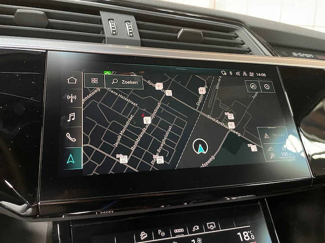 Audi e-tron 55 quattro s-edition s-line 95 kwh 408pk 2022, p-721-lb - afbeelding 19 van  48