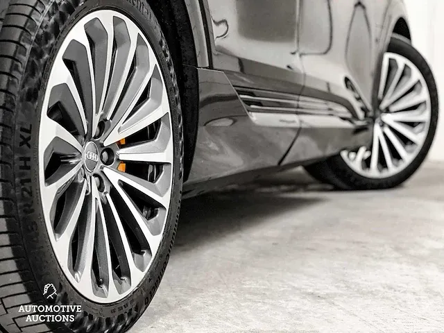 Audi e-tron 55 quattro s-line 95 kwh 360pk 2019, k-549-ph - afbeelding 9 van  59