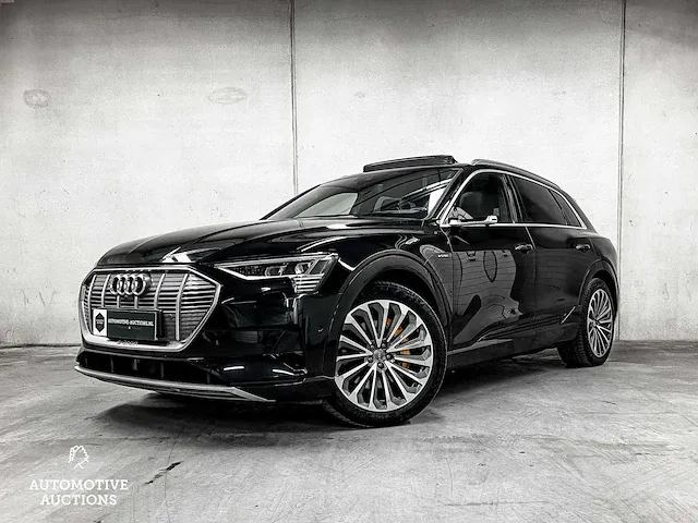 Audi e-tron 55 quattro s-line 95 kwh 360pk 2019, k-549-ph - afbeelding 1 van  59
