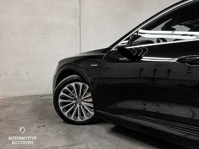 Audi e-tron 55 quattro s-line 95 kwh 360pk 2019, k-549-ph - afbeelding 16 van  59
