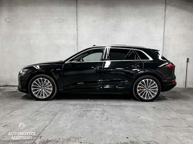 Audi e-tron 55 quattro s-line 95 kwh 360pk 2019, k-549-ph - afbeelding 17 van  59