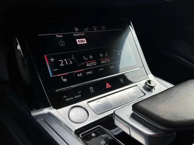 Audi e-tron 55 quattro s-line 95 kwh 360pk 2019, k-549-ph - afbeelding 22 van  59