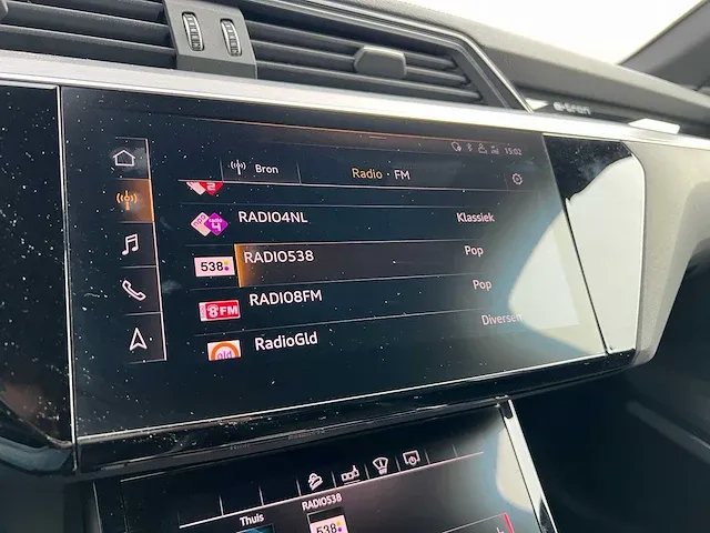 Audi e-tron 55 quattro s-line 95 kwh 360pk 2019, k-549-ph - afbeelding 25 van  59