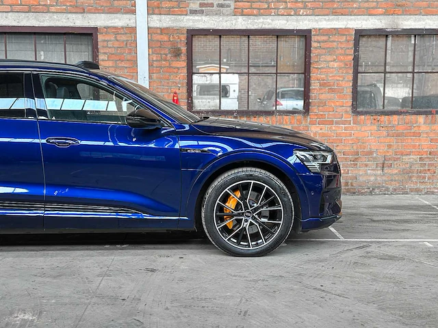 Audi e-tron 55 quattro s-line advanced pro line 95kwh 408pk 2020, l-477-hv - afbeelding 2 van  55
