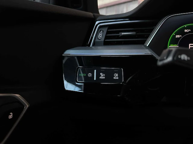 Audi e-tron 55 quattro s-line advanced pro line 95kwh 408pk 2020, l-477-hv - afbeelding 16 van  55