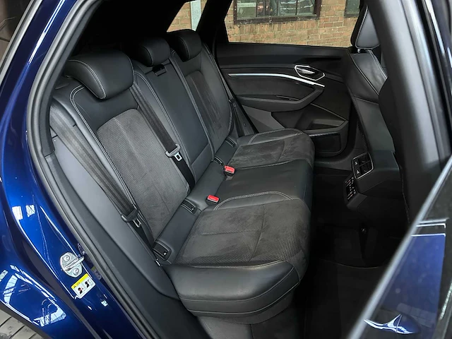 Audi e-tron 55 quattro s-line advanced pro line 95kwh 408pk 2020, l-477-hv - afbeelding 47 van  55