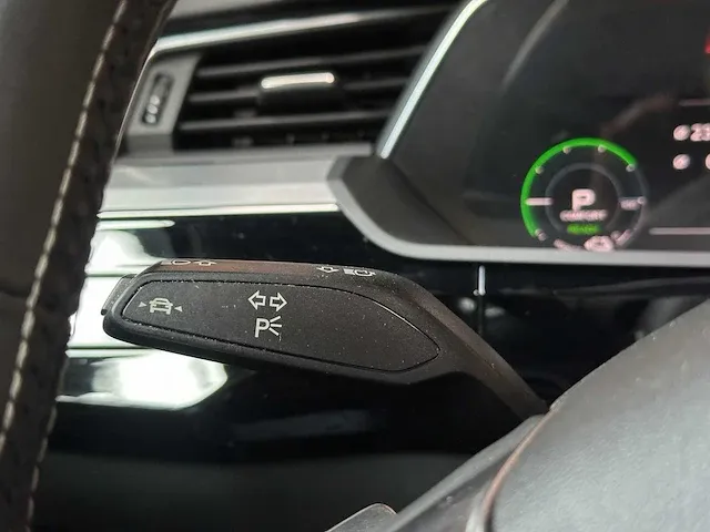Audi e-tron 55 s-line quattro advanced 360pk 2019 (origineel-nl), g-186-zl - afbeelding 33 van  69
