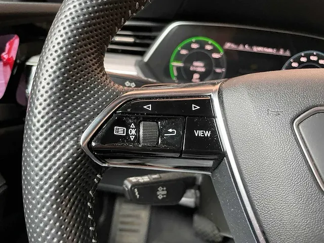 Audi e-tron 55 s-line quattro advanced 95 kwh 360pk 2019, k-358-gd - afbeelding 35 van  75