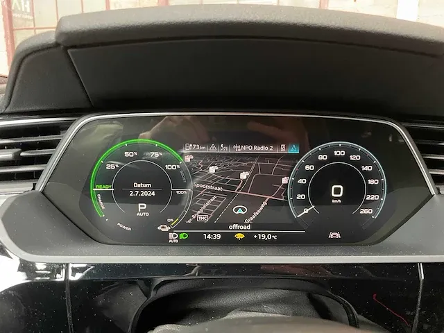 Audi e-tron 55 s-line quattro advanced 95 kwh 360pk 2019, k-358-gd - afbeelding 40 van  75