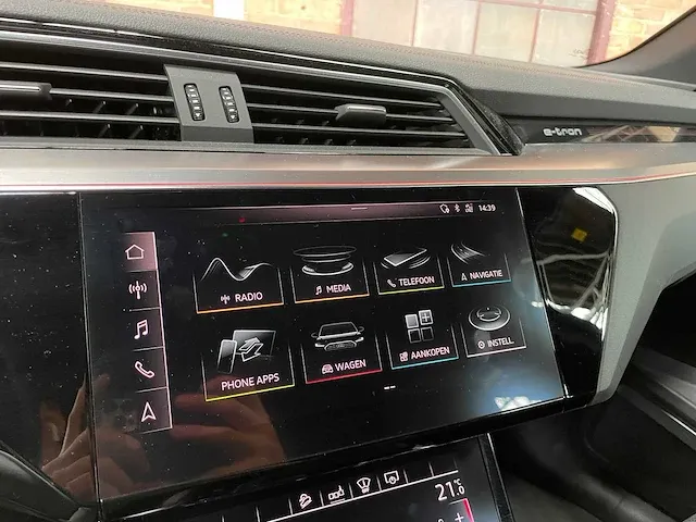 Audi e-tron 55 s-line quattro advanced 95 kwh 360pk 2019, k-358-gd - afbeelding 43 van  75