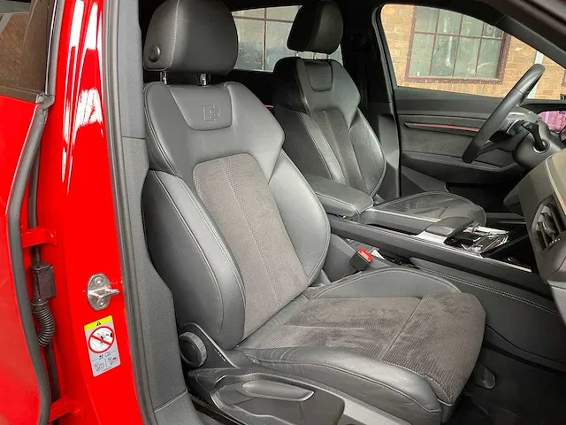 Audi e-tron 55 s-line quattro advanced 95 kwh 360pk 2019, k-358-gd - afbeelding 68 van  75