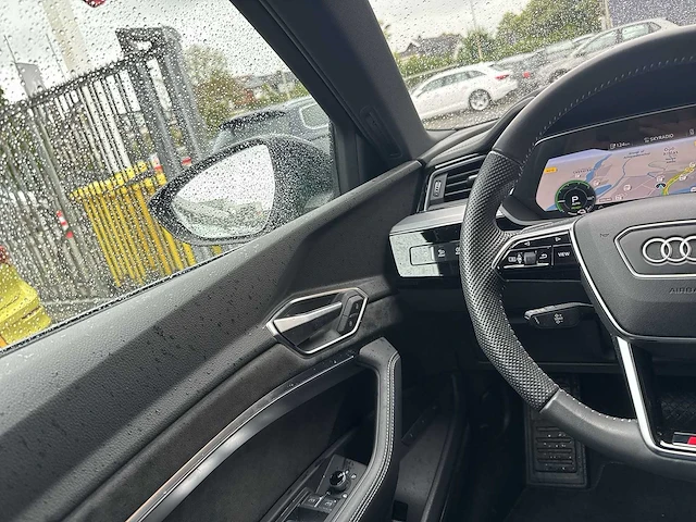Audi e-tron e-tron 55 quattro advanced 2020 | h-927-db - afbeelding 11 van  31