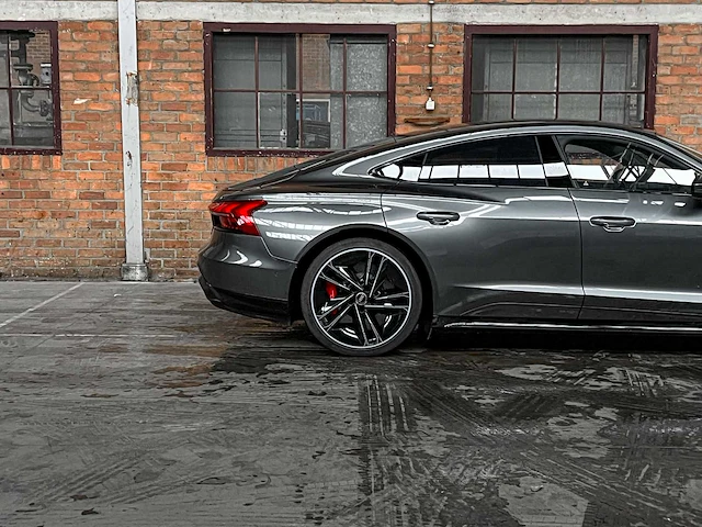 Audi e-tron gt rs 598pk 93kwh 2022 carbon, r-654-gp - afbeelding 3 van  71