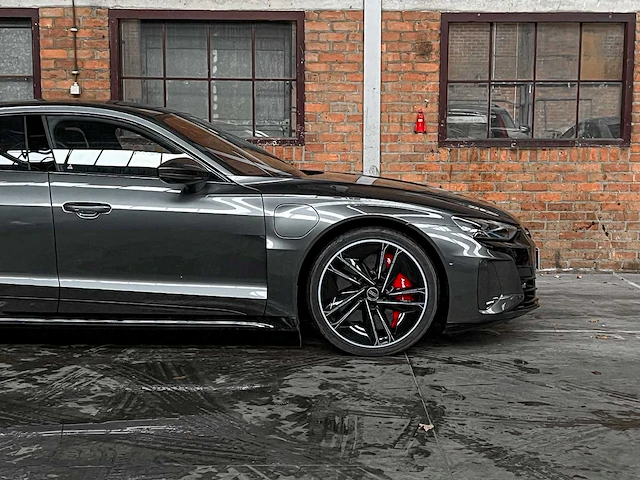 Audi e-tron gt rs 598pk 93kwh 2022 carbon, r-654-gp - afbeelding 4 van  71