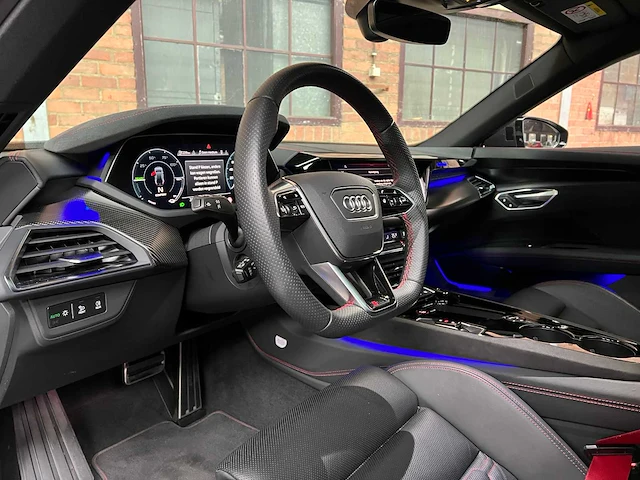 Audi e-tron gt rs 598pk 93kwh 2022 carbon, r-654-gp - afbeelding 19 van  71