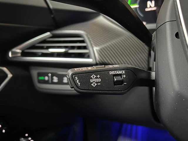 Audi e-tron gt rs 598pk 93kwh 2022 carbon, r-654-gp - afbeelding 30 van  71