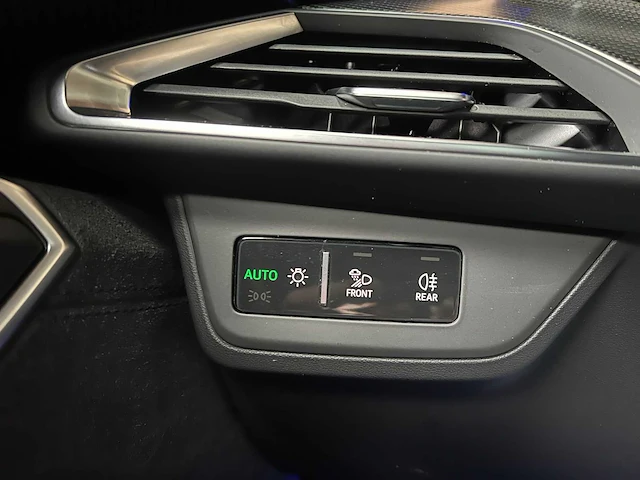 Audi e-tron gt rs 598pk 93kwh 2022 carbon, r-654-gp - afbeelding 32 van  71